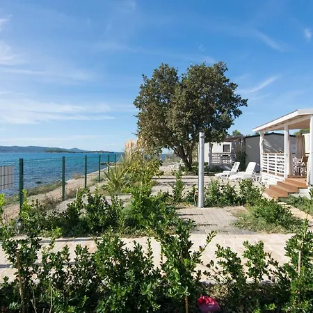 Mobile Frangipani 2 Biograd Na Moru